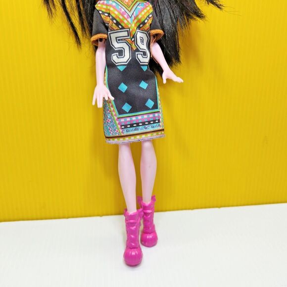 Monster High Doll Draculaura 2015 Mattel Black Hair Pink Streaks 11" Toy Figure - Picture 3 of 11